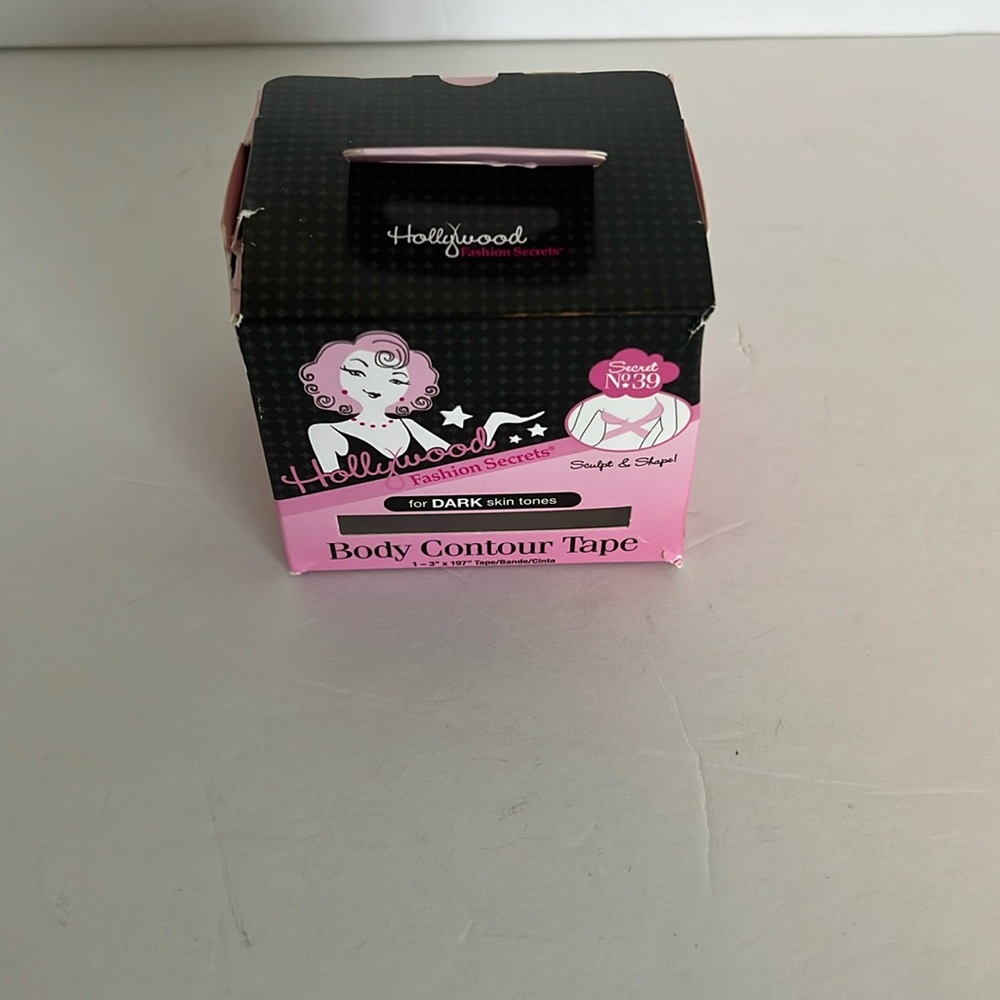 NWT Hollywoood Fashion Secrets body contour tape for dark skin tones